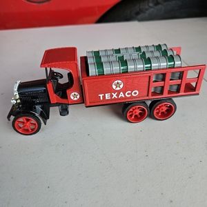 Texaco 1925 Kenworth Stake Truck 1992 Ertl Die-Cast Bank Key Limited Edition